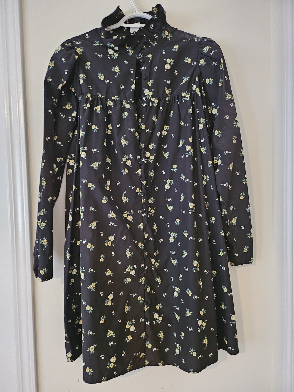 H&M Black Floral Long-Sleeve Dress
